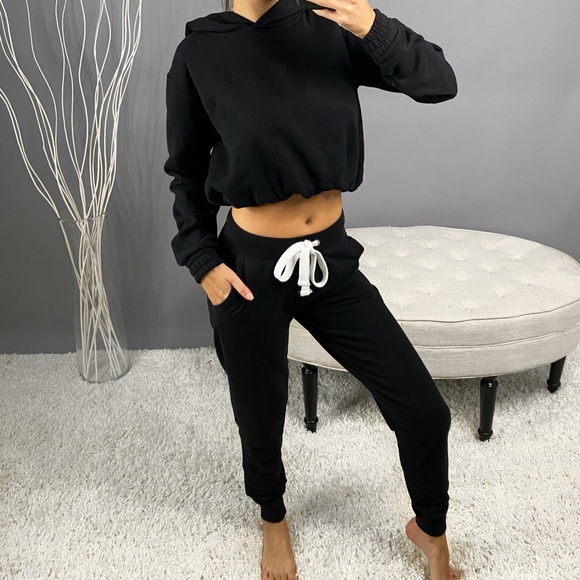 LAST2➖CUPCAKE in Black - Picture 2 of 4